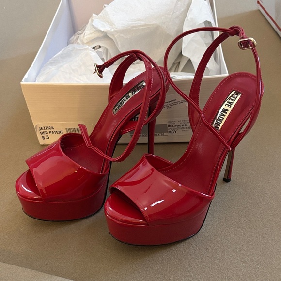 Steve Madden Shoes - Steve Madden Red Patent Platform heels size 8.5